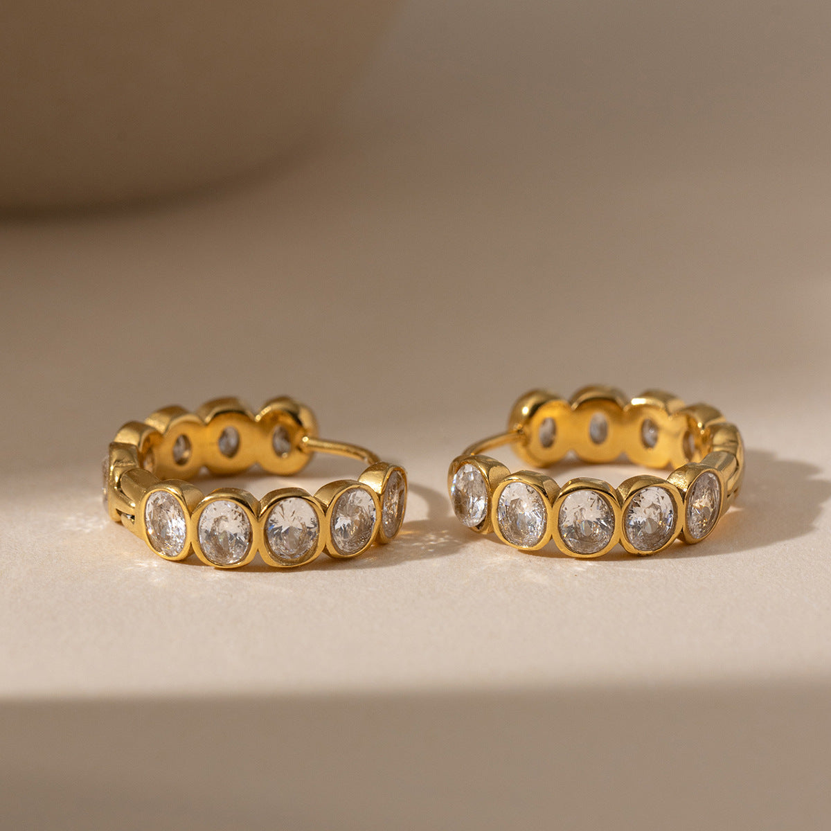 Round Bezel Hoops