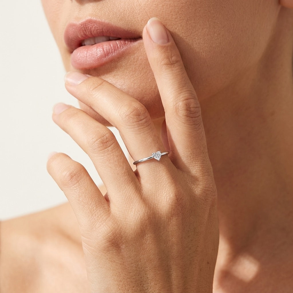 Léa Crystal Heart Ring with Premium Zircon Stones