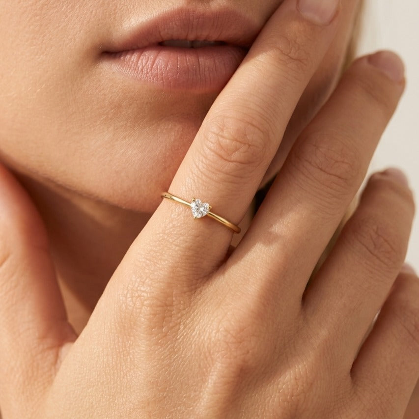 Léa Crystal Heart Ring with Premium Zircon Stones