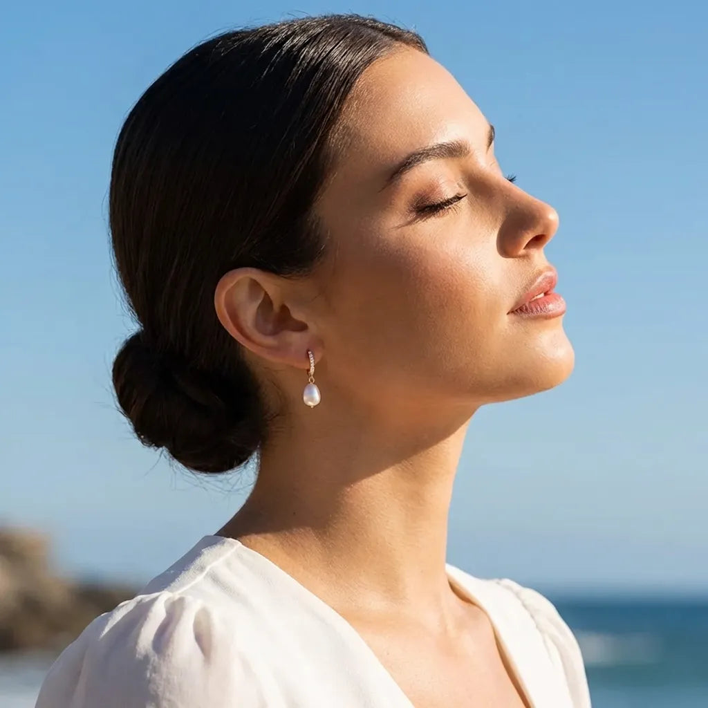 Élise Baroque Pearl Earrings with Natural Pearl Hoops