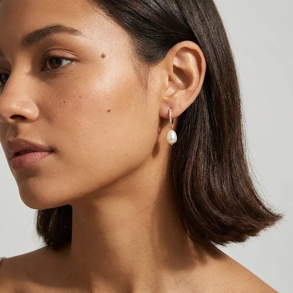 Élise Baroque Pearl Earrings with Natural Pearl Hoops