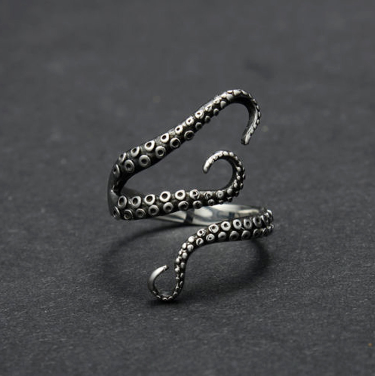 Freia Octopus Ring